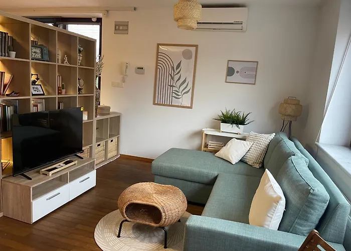 Spacious Cozy شقة